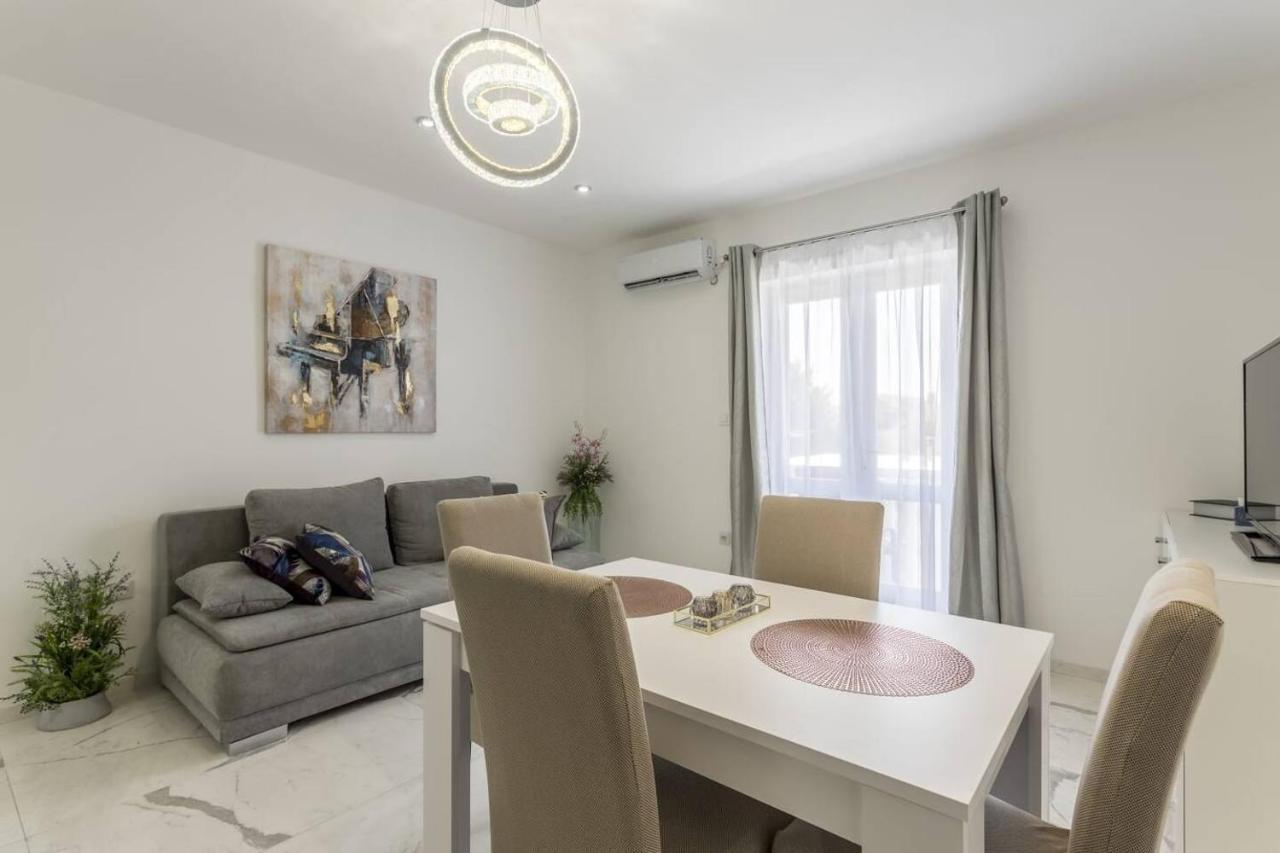 Royal Gold Apartment โวดีเซ ภายนอก รูปภาพ
